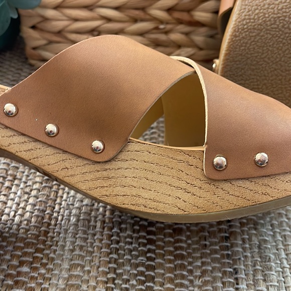 With a boho feel, the Esprit Mia heeled sandals color is Whiskey size 9.5 - Picture 9 of 11